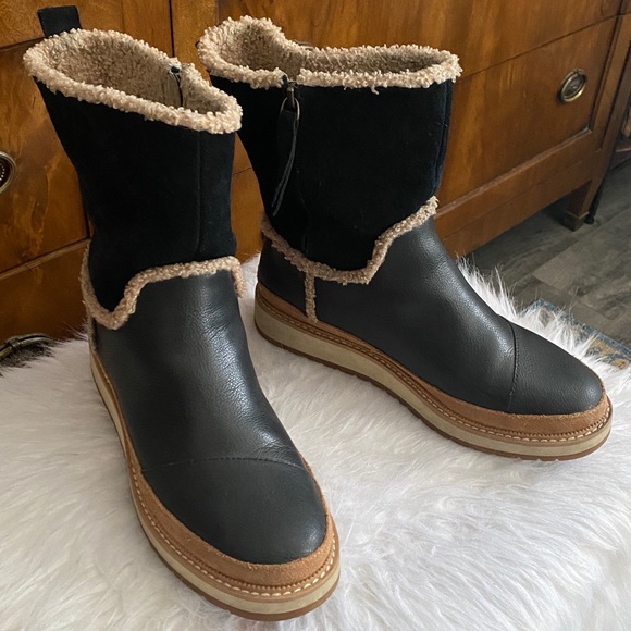 Toms | Shoes | Toms Makenna Boots 